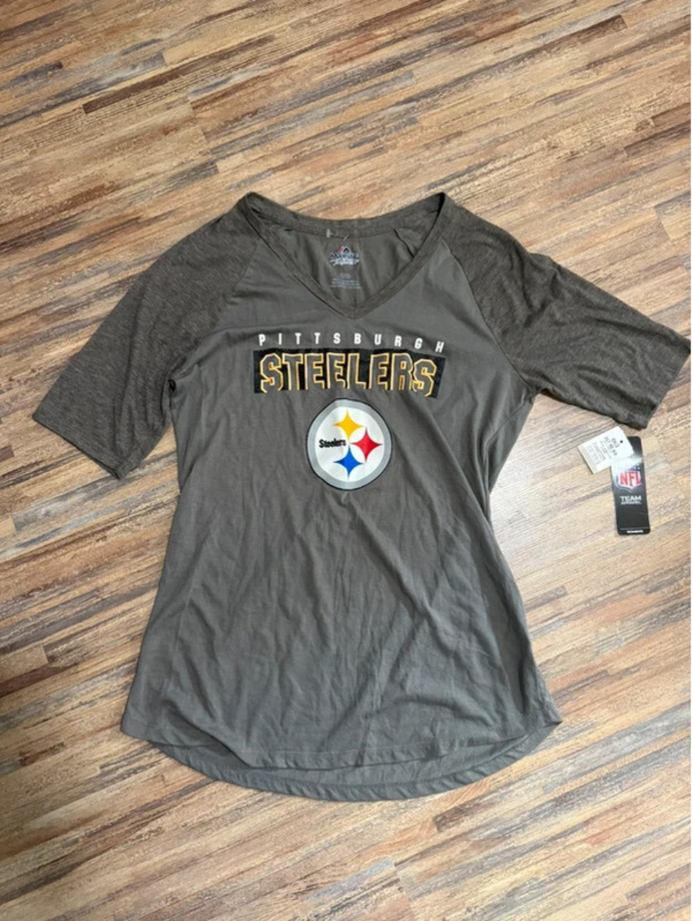 NFL Steelers short sleeve size large
